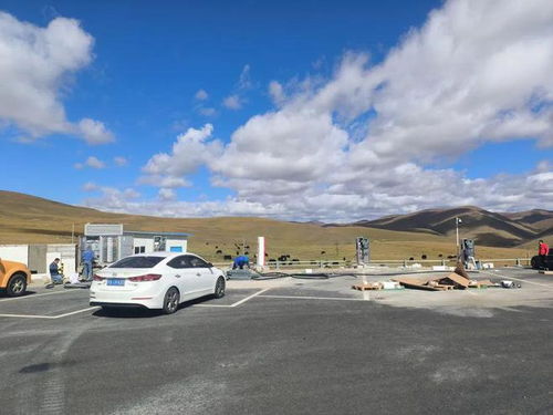 提质升级理亚路服务配套设施，为G318世界最美景观大道注入“美丽经济”新动能